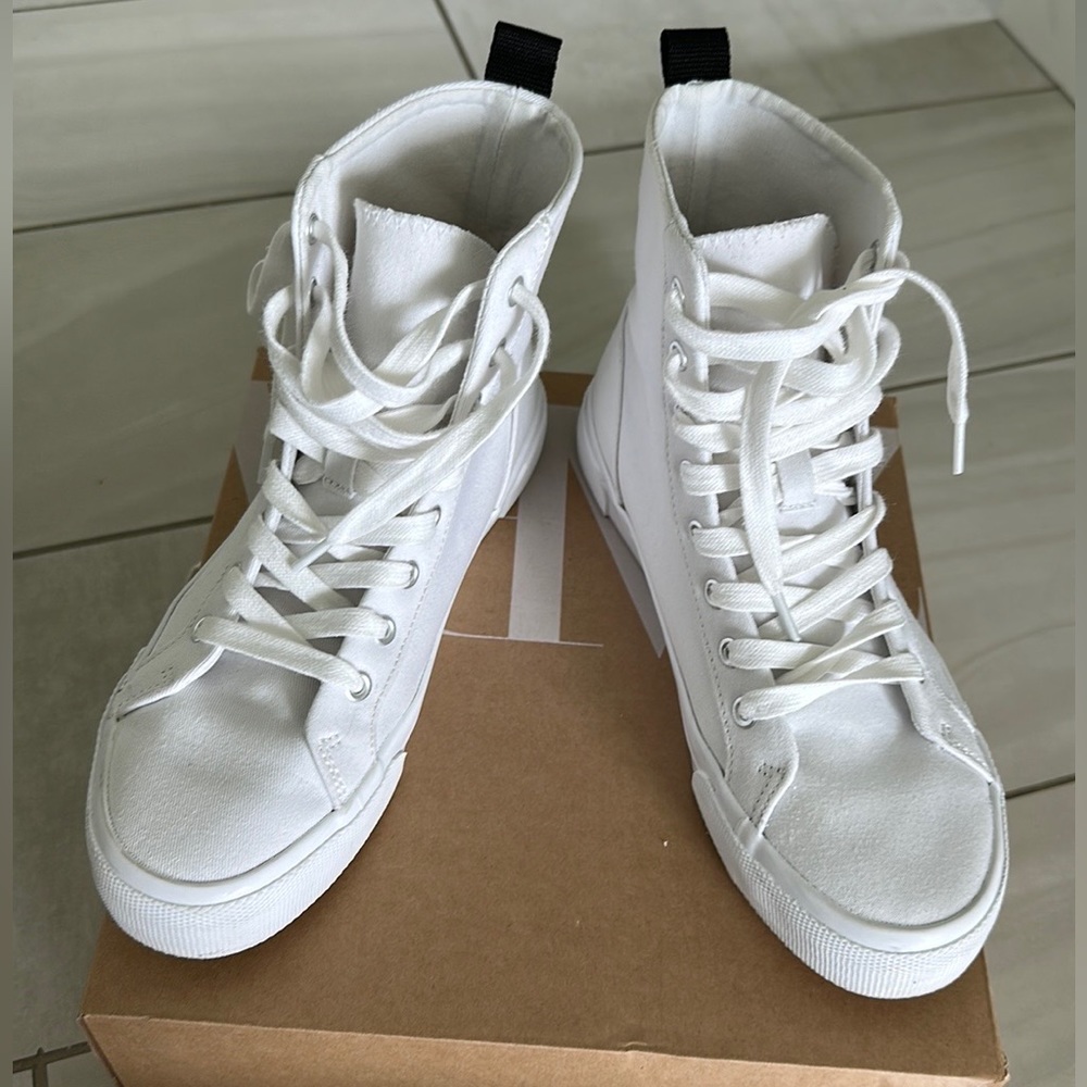 Zara High top sneakers Disney special edition 36💫 - Picture 2 of 5